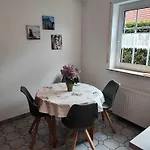 Haus Lug Aufs בית נופש *